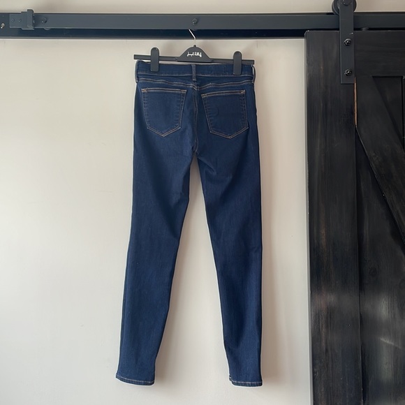 Gap 1969 Legging Jeans. Size 27r - Picture 2 of 3